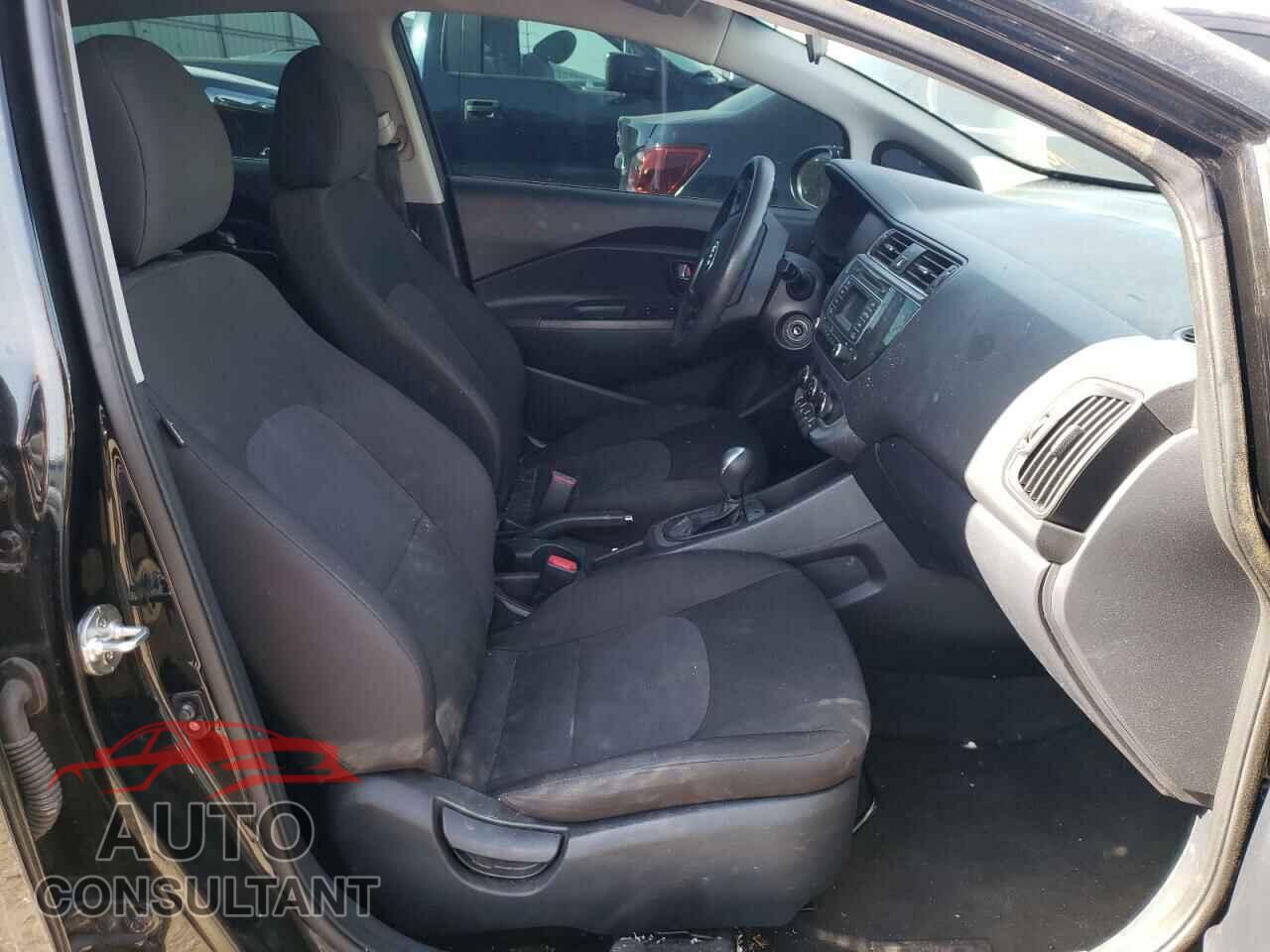 KIA RIO 2017 - KNADM4A39H6117491