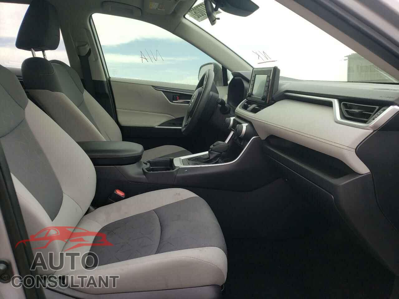 TOYOTA RAV4 2019 - JTMP1RFV1KD010342