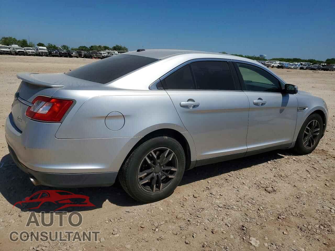 FORD TAURUS 2010 - 1FAHP2KT5AG118075