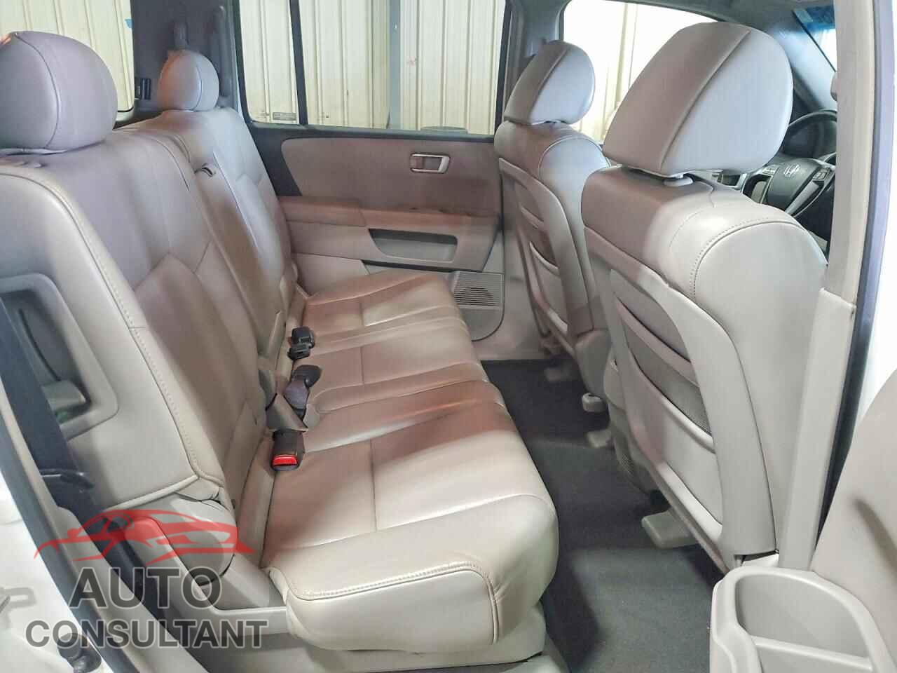 HONDA PILOT 2009 - 5FNYF48569B012077