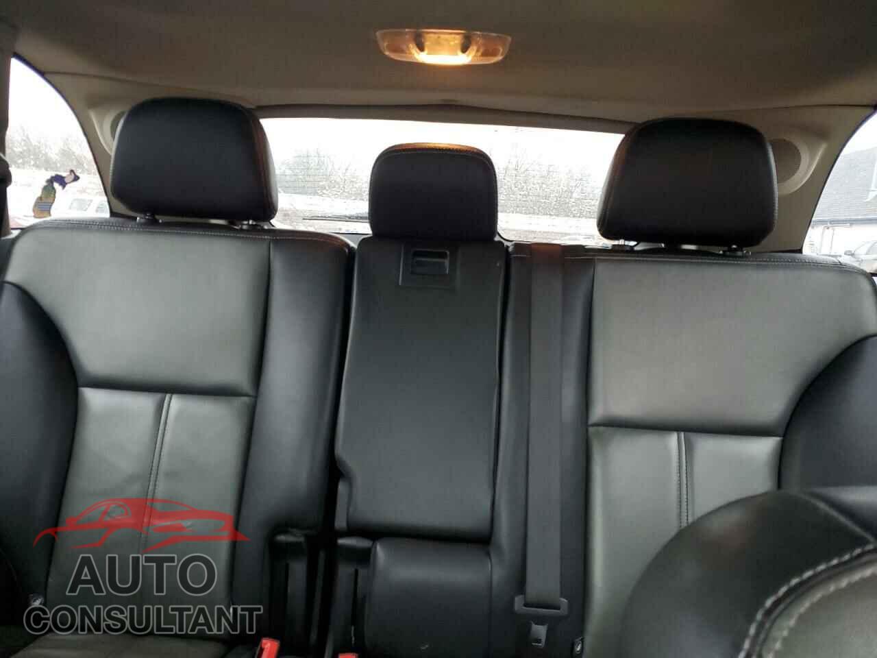 FORD EDGE 2011 - 2FMDK4AK3BBB04725