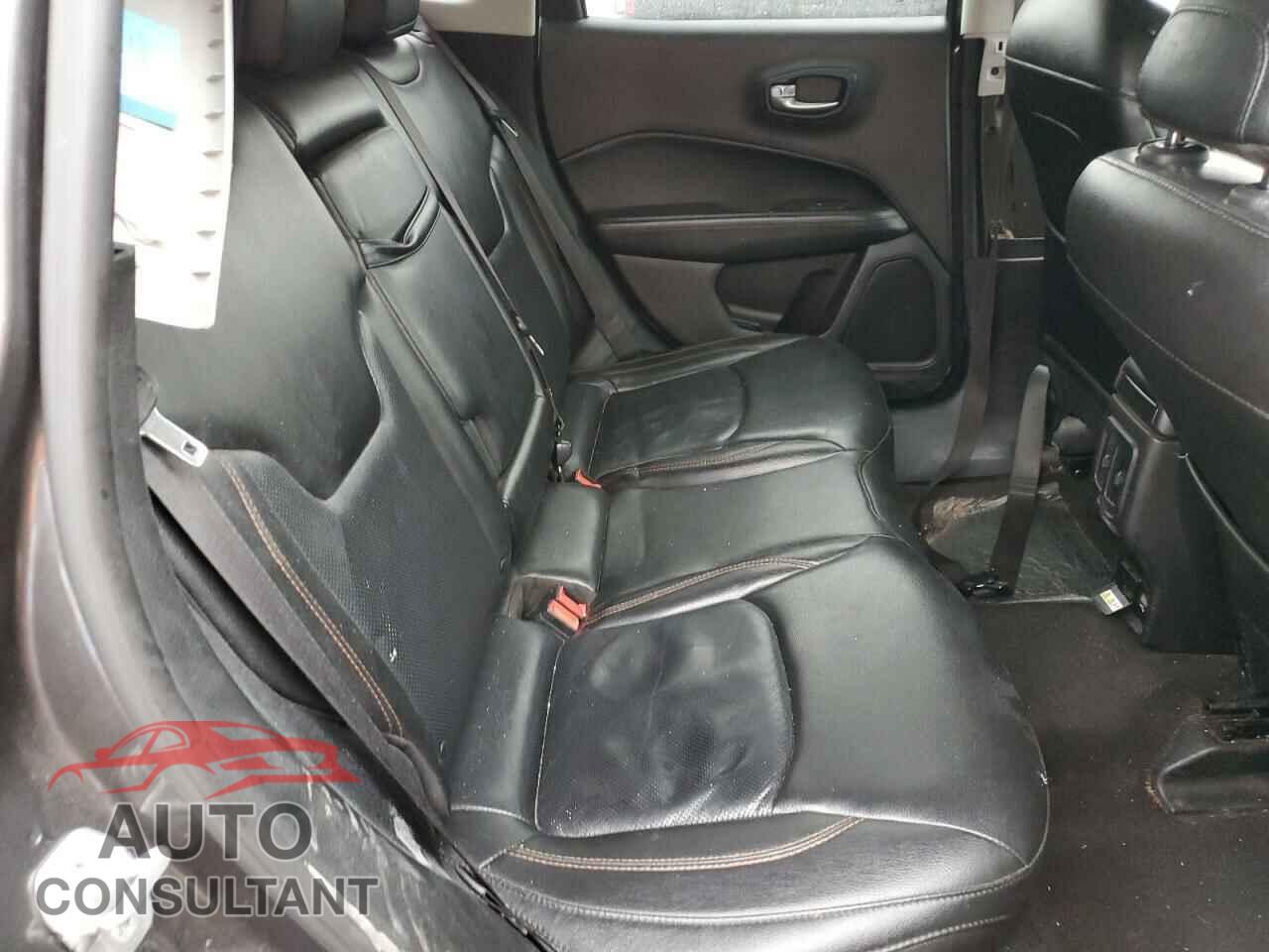 JEEP COMPASS 2018 - 3C4NJDCB5JT342958