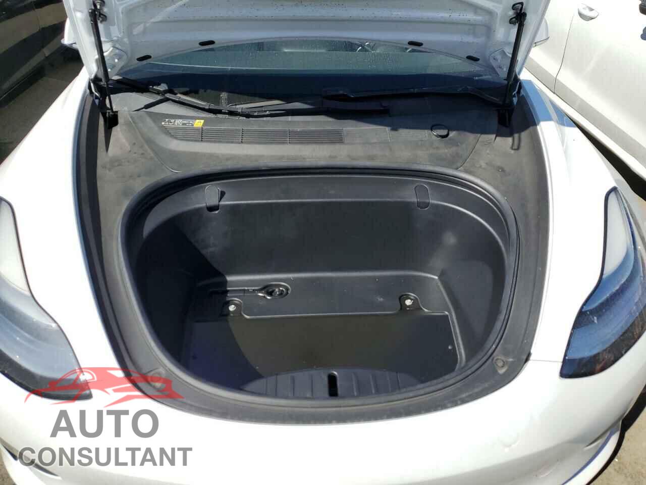 TESLA MODEL 3 2018 - 5YJ3E1EA0JF025330