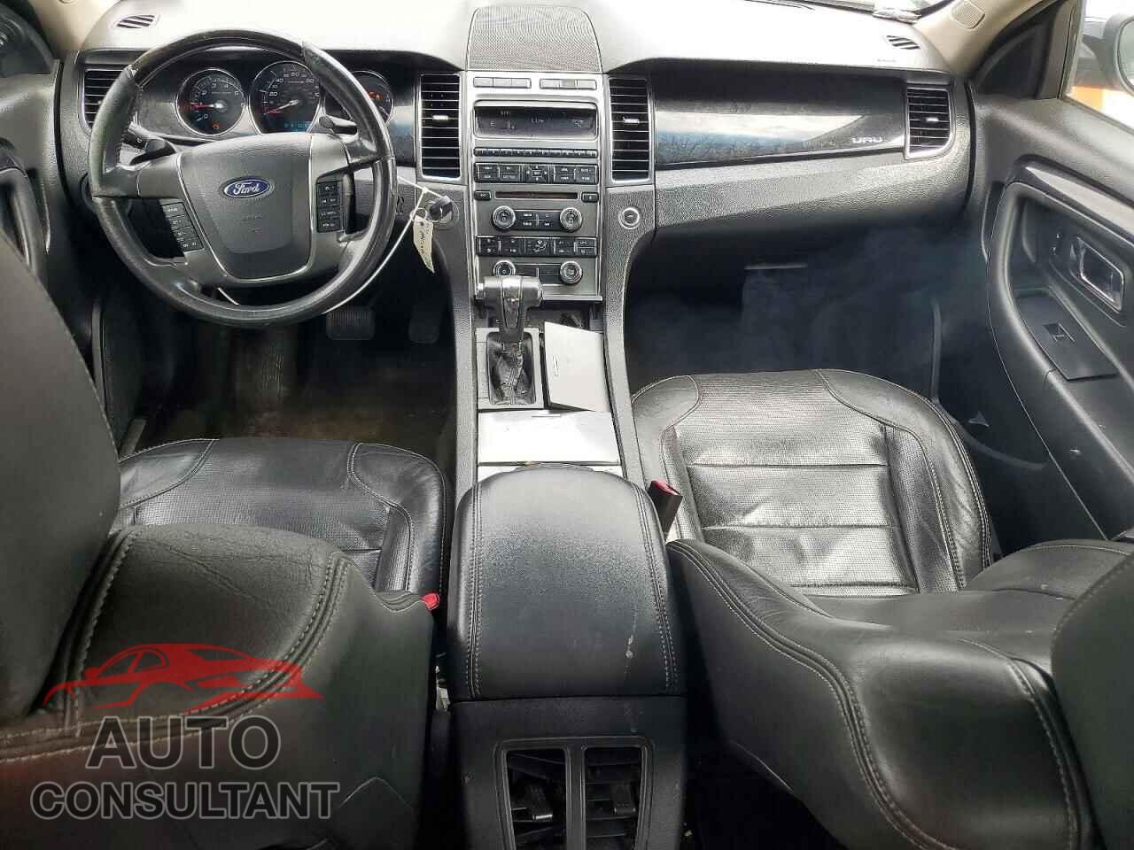 FORD TAURUS 2011 - 1FAHP2FW5BG170070