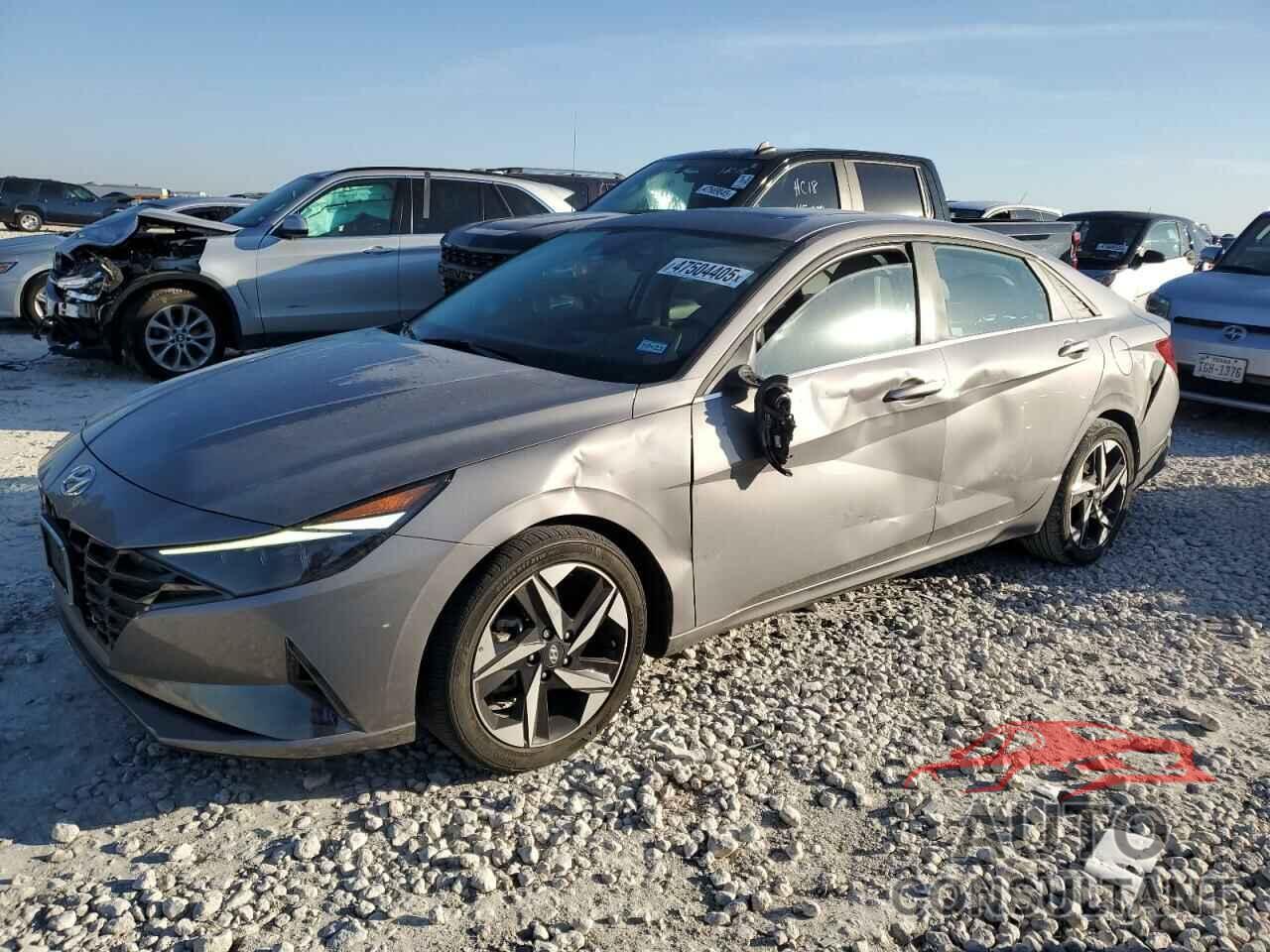 HYUNDAI ELANTRA 2022 - KMHLP4AG1NU253397