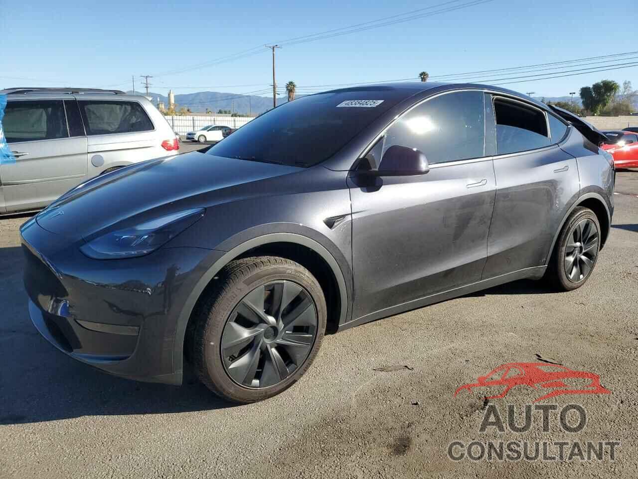 TESLA MODEL Y 2024 - 7SAYGDED7RF108604
