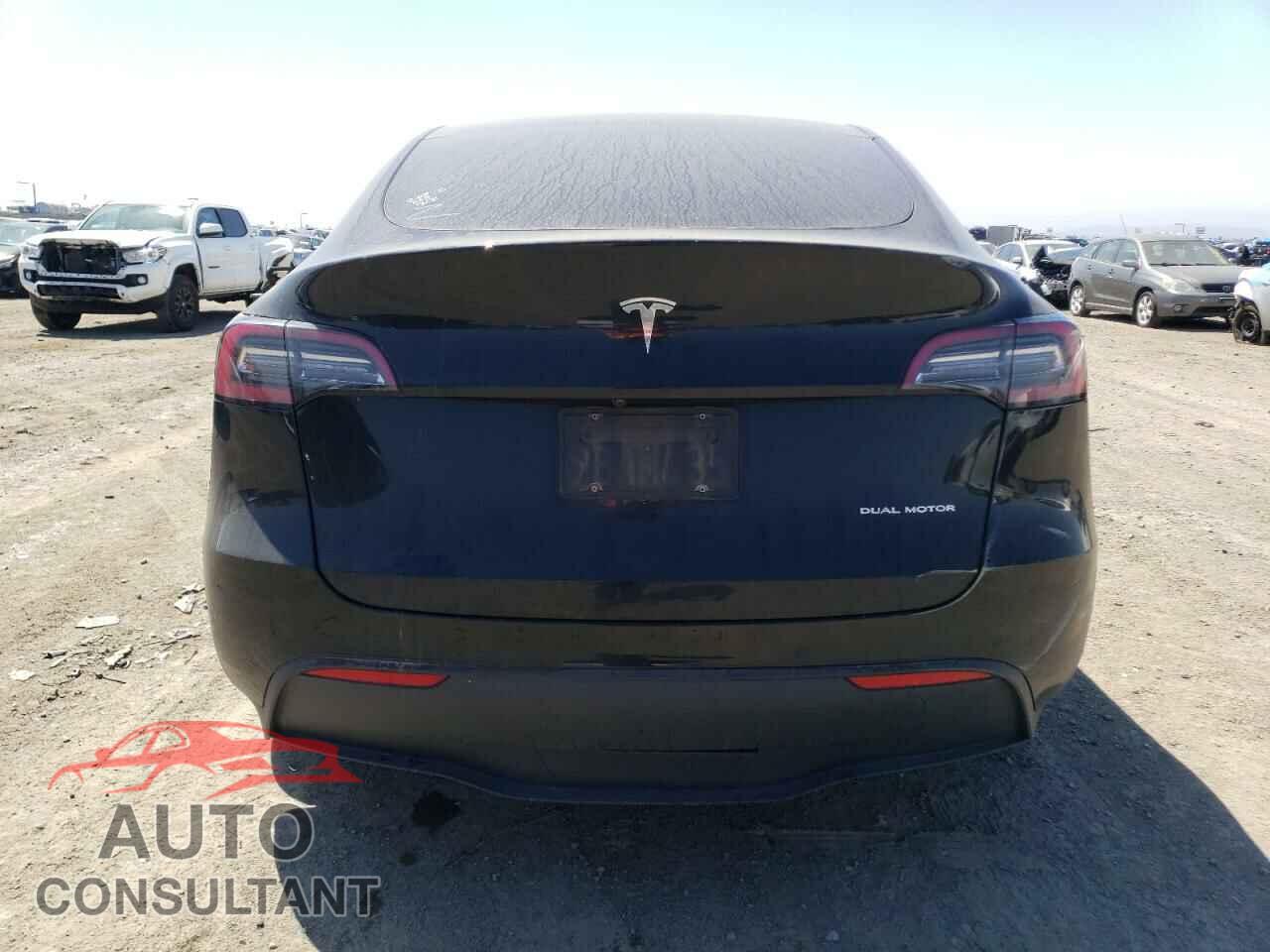 TESLA MODEL Y 2022 - 7SAYGDEE2NF480127