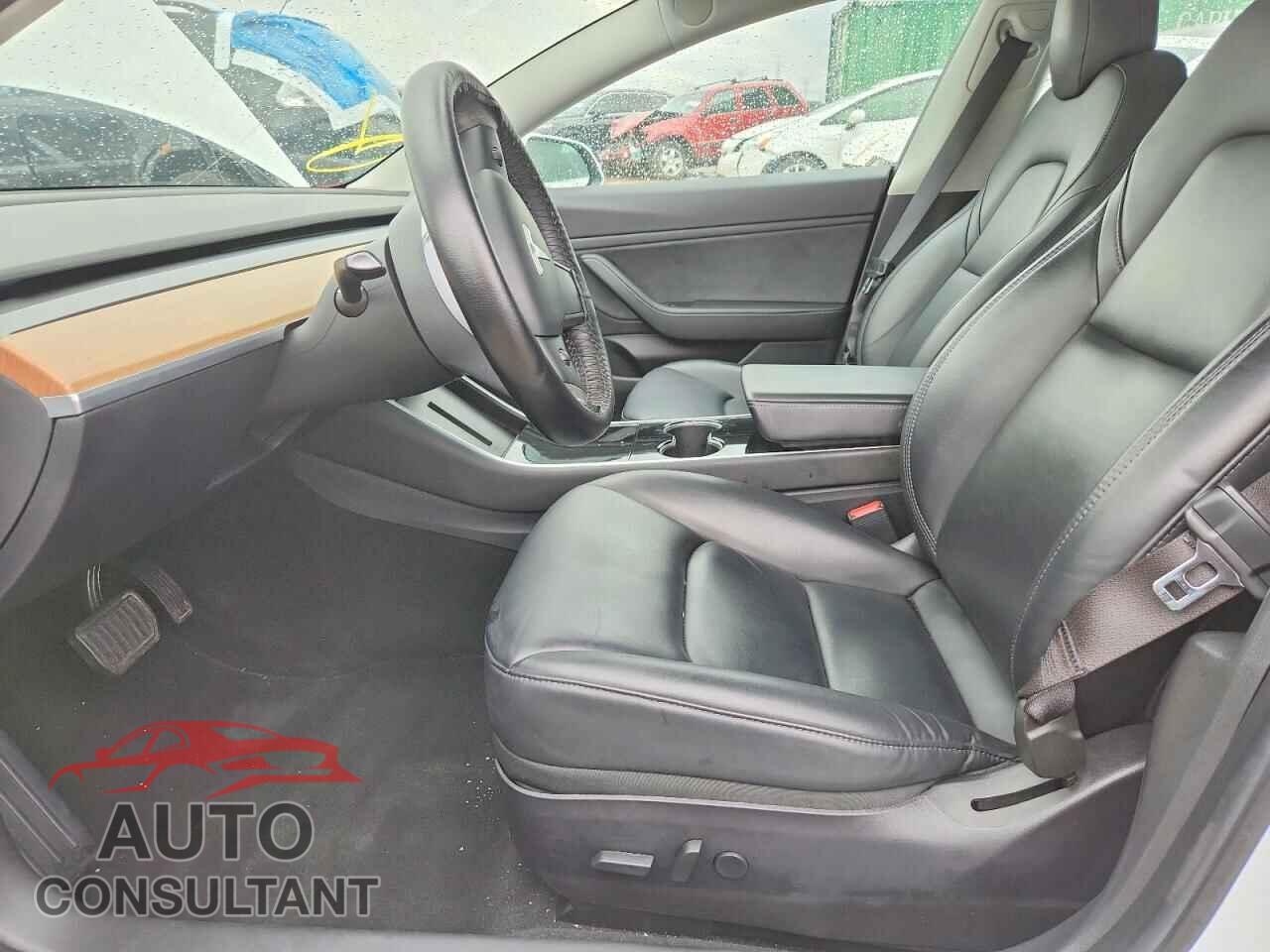 TESLA MODEL 3 2019 - 5YJ3E1EA2KF482500