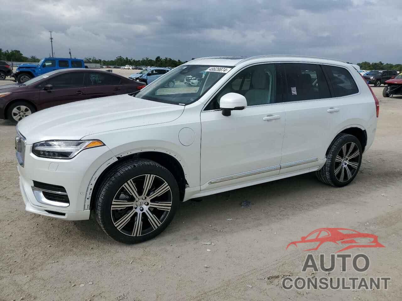 VOLVO XC90 PLUS 2023 - YV4H60CN2P1980504