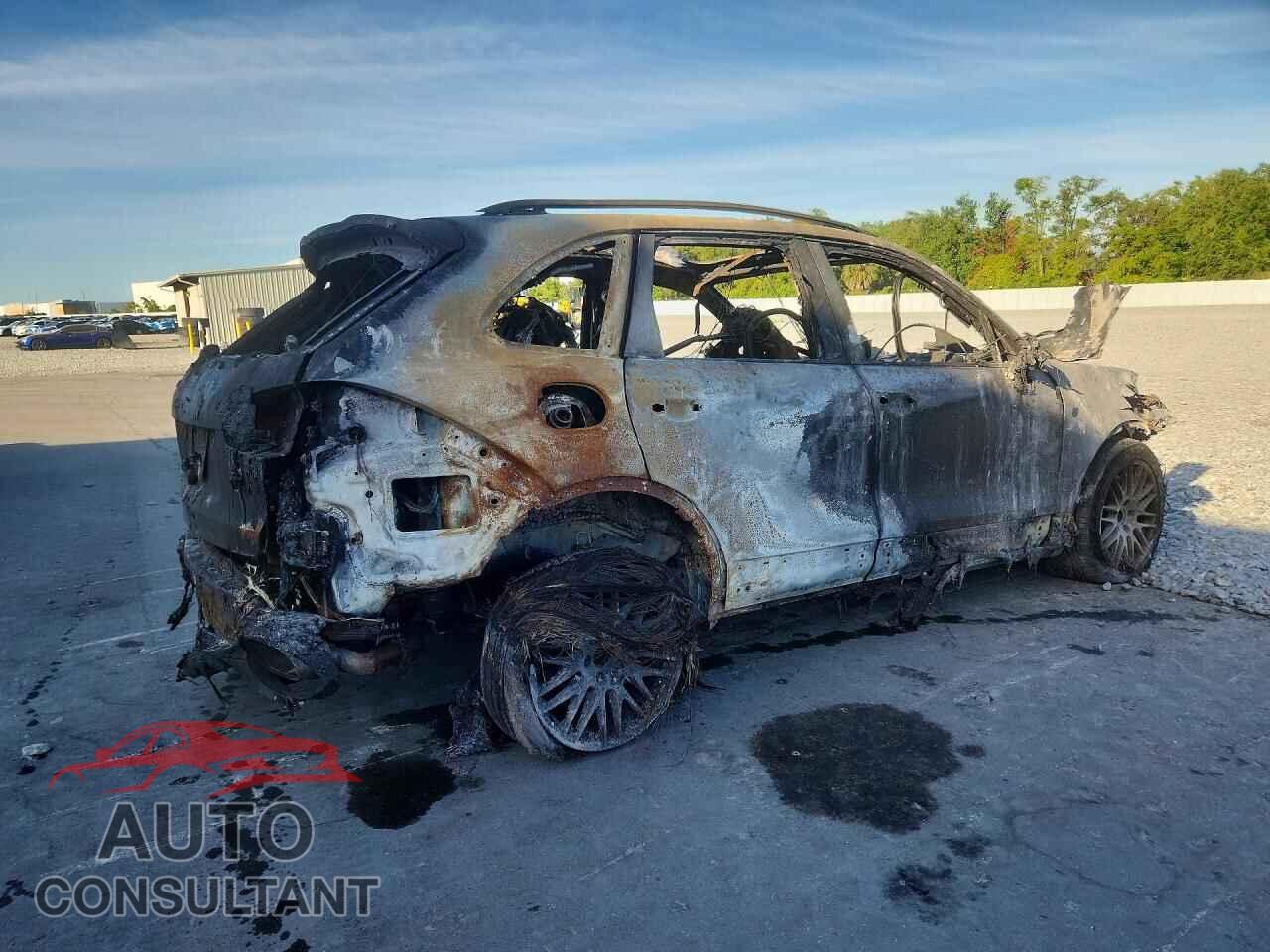 PORSCHE CAYENNE 2017 - WP1AA2A23HKA92149
