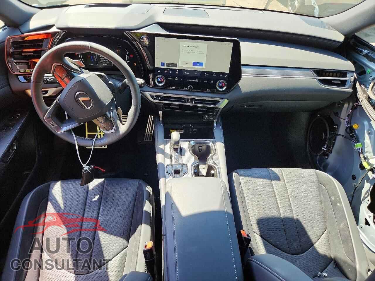 LEXUS RX450 2024 - 2T2BCMEA2RC015591