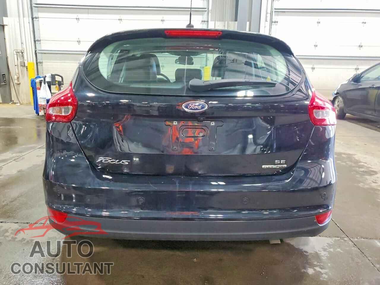 FORD FOCUS 2016 - 1FADP3K23GL379829