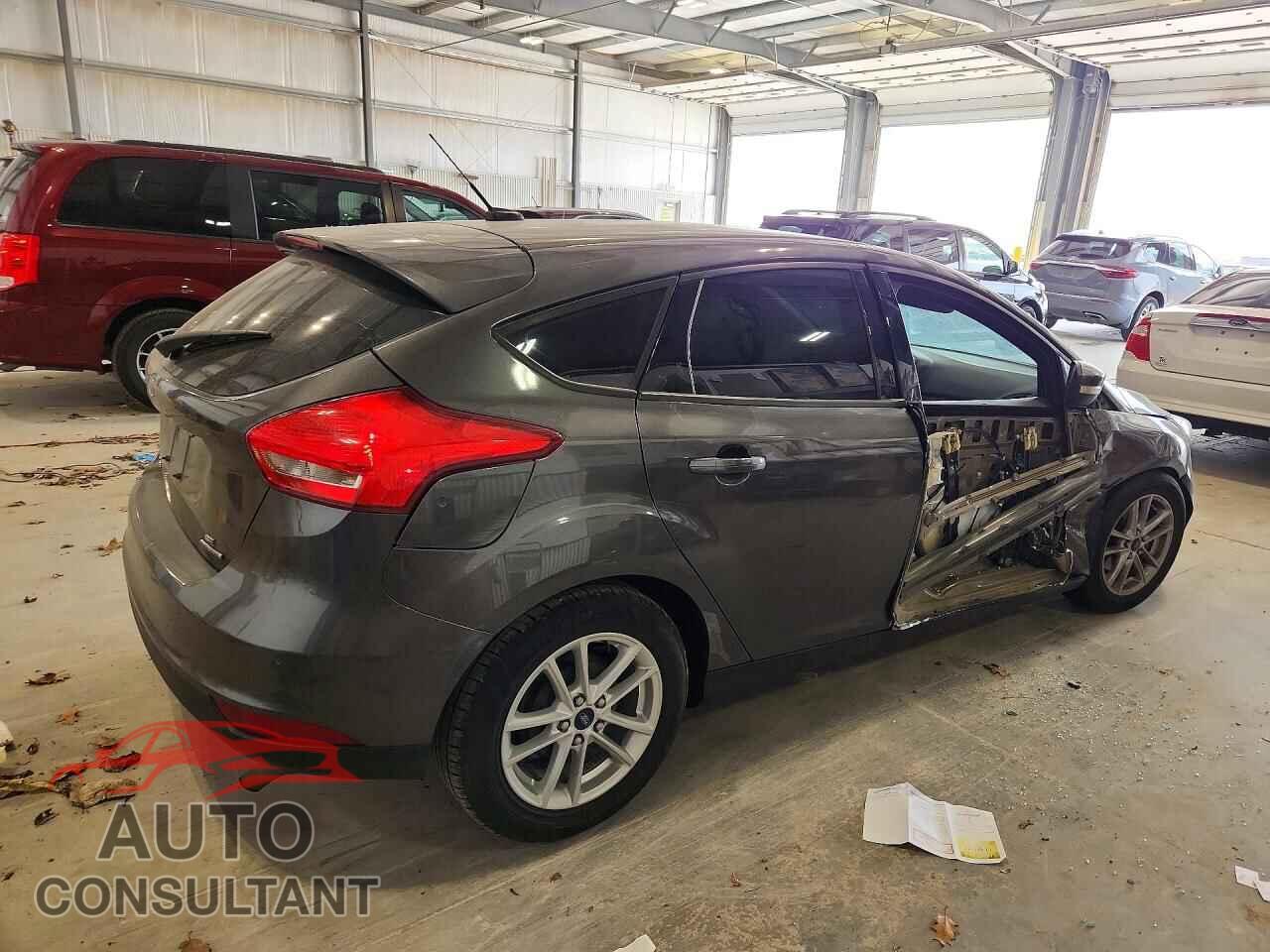 FORD FOCUS 2015 - 1FADP3K21FL354720