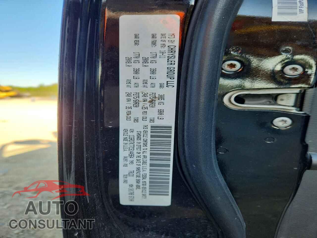 DODGE RAM 1500 2012 - 1C6RD7KT7CS144964
