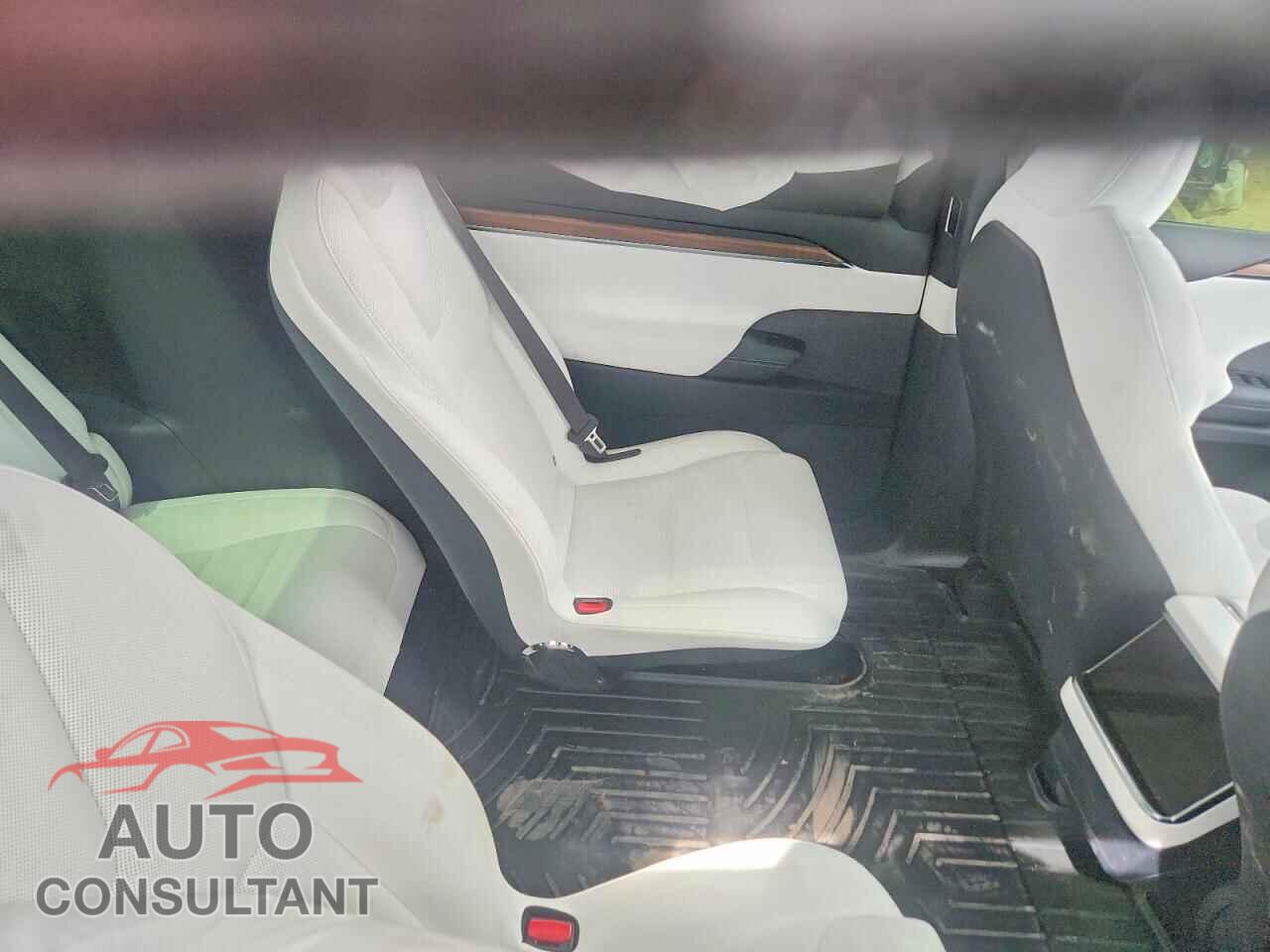 TESLA MODEL X 2026 - 7SAXCBE52TF482548