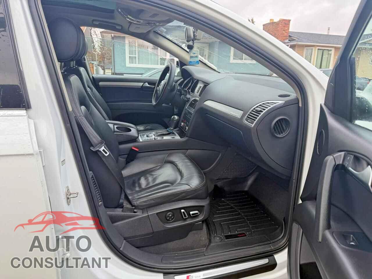 AUDI Q7 2011 - WA1MGCFE4BD006357
