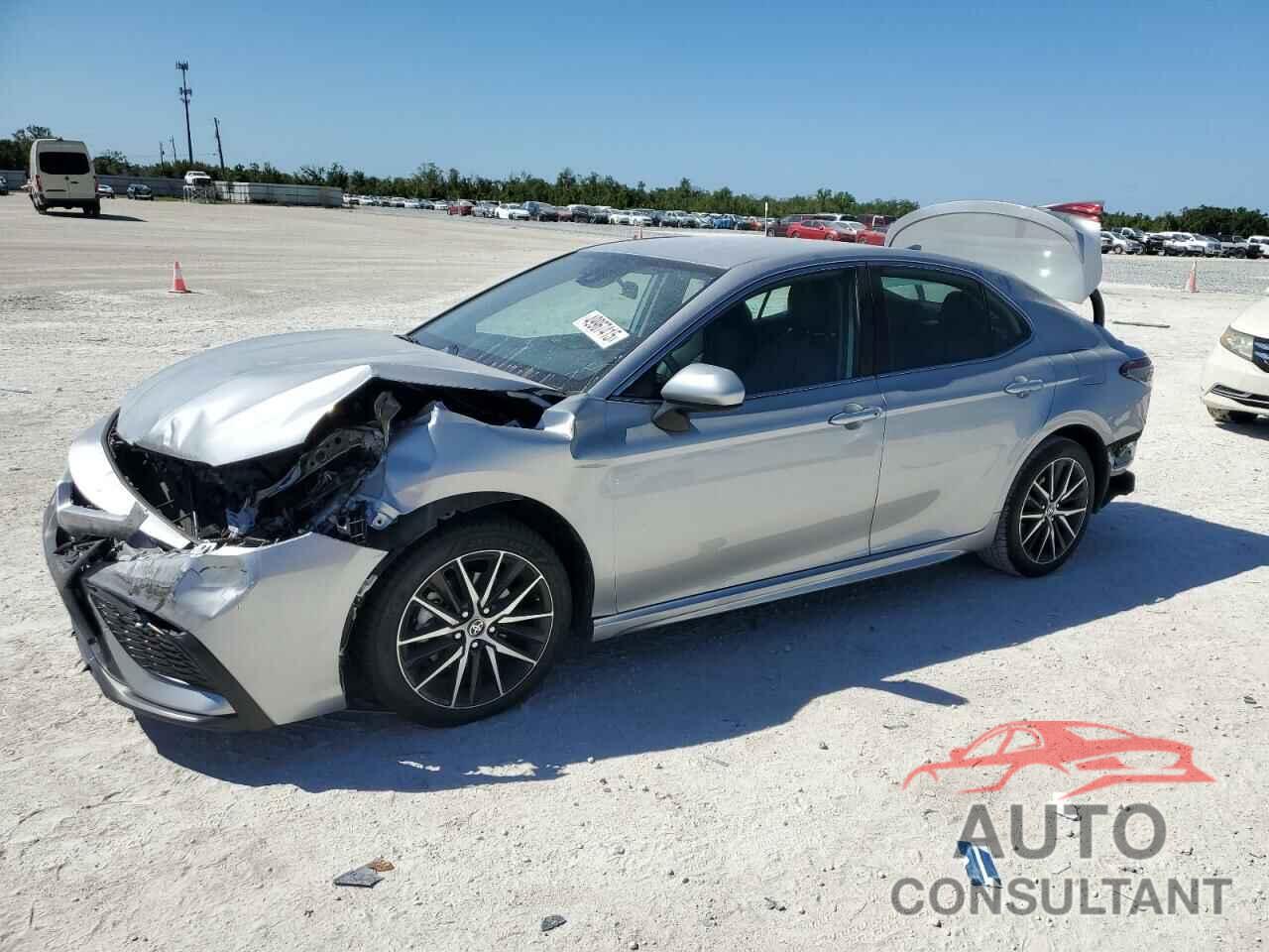 TOYOTA CAMRY 2021 - 4T1G11AK7MU496720