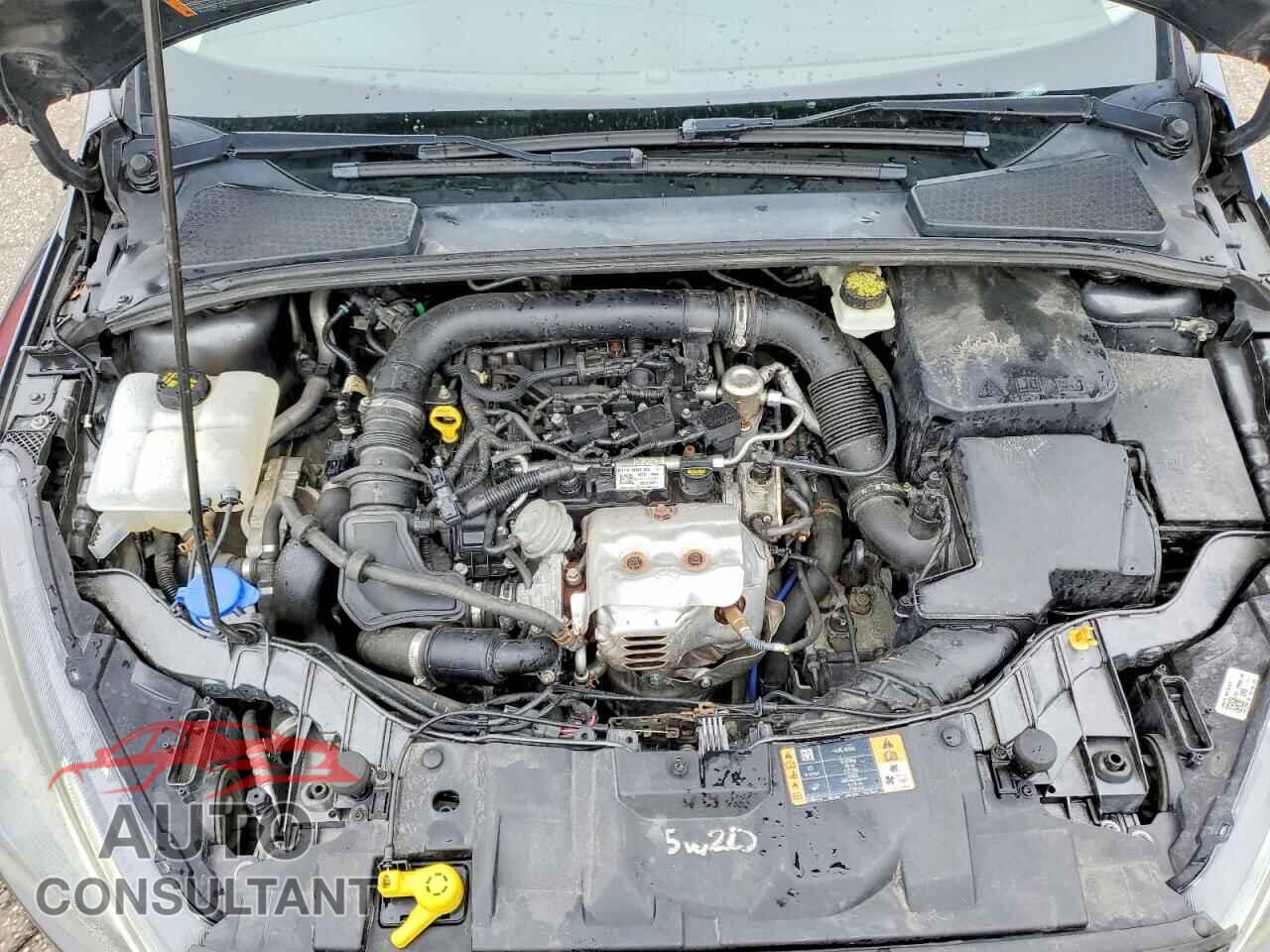 FORD FOCUS 2017 - 1FADP3FE5HL213852