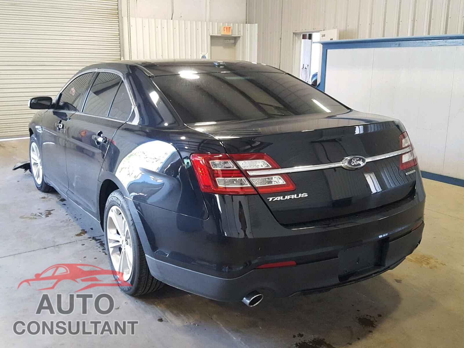 FORD TAURUS 2018 - 1FAHP2D83JG125695