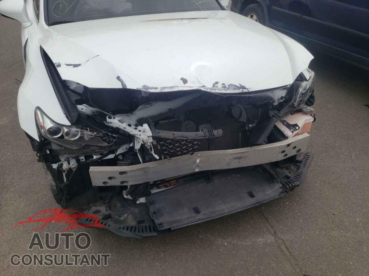 LEXUS IS 2016 - JTHCM1D26G5014225