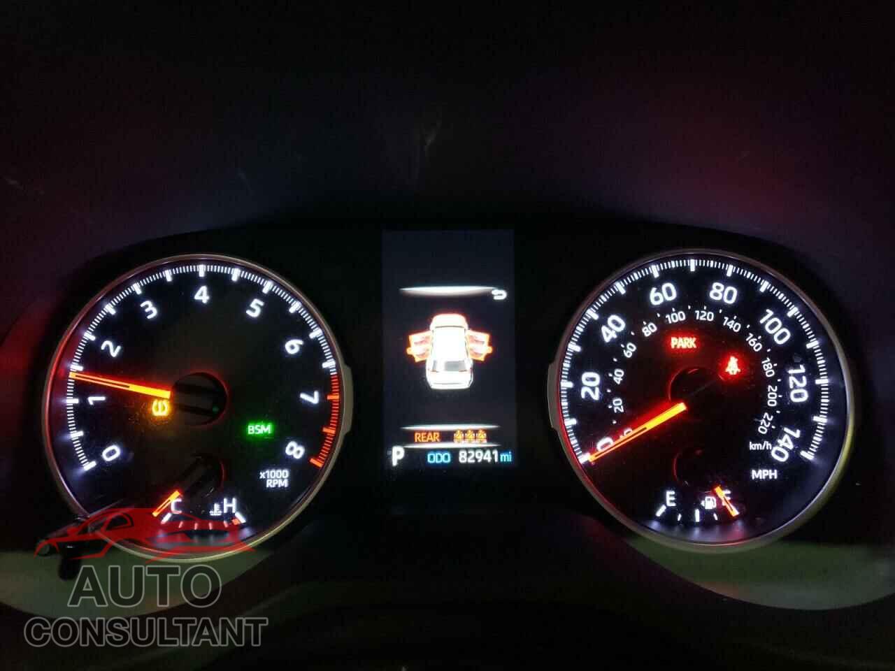 TOYOTA RAV4 2019 - JTMP1RFV6KD007162