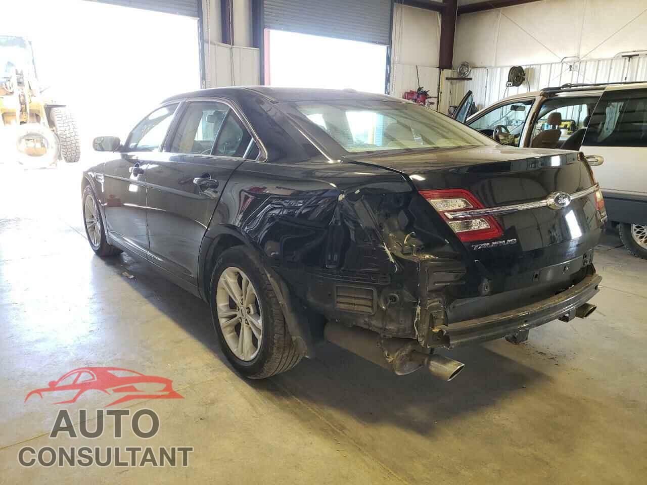 FORD TAURUS 2017 - 1FAHP2E88HG140086