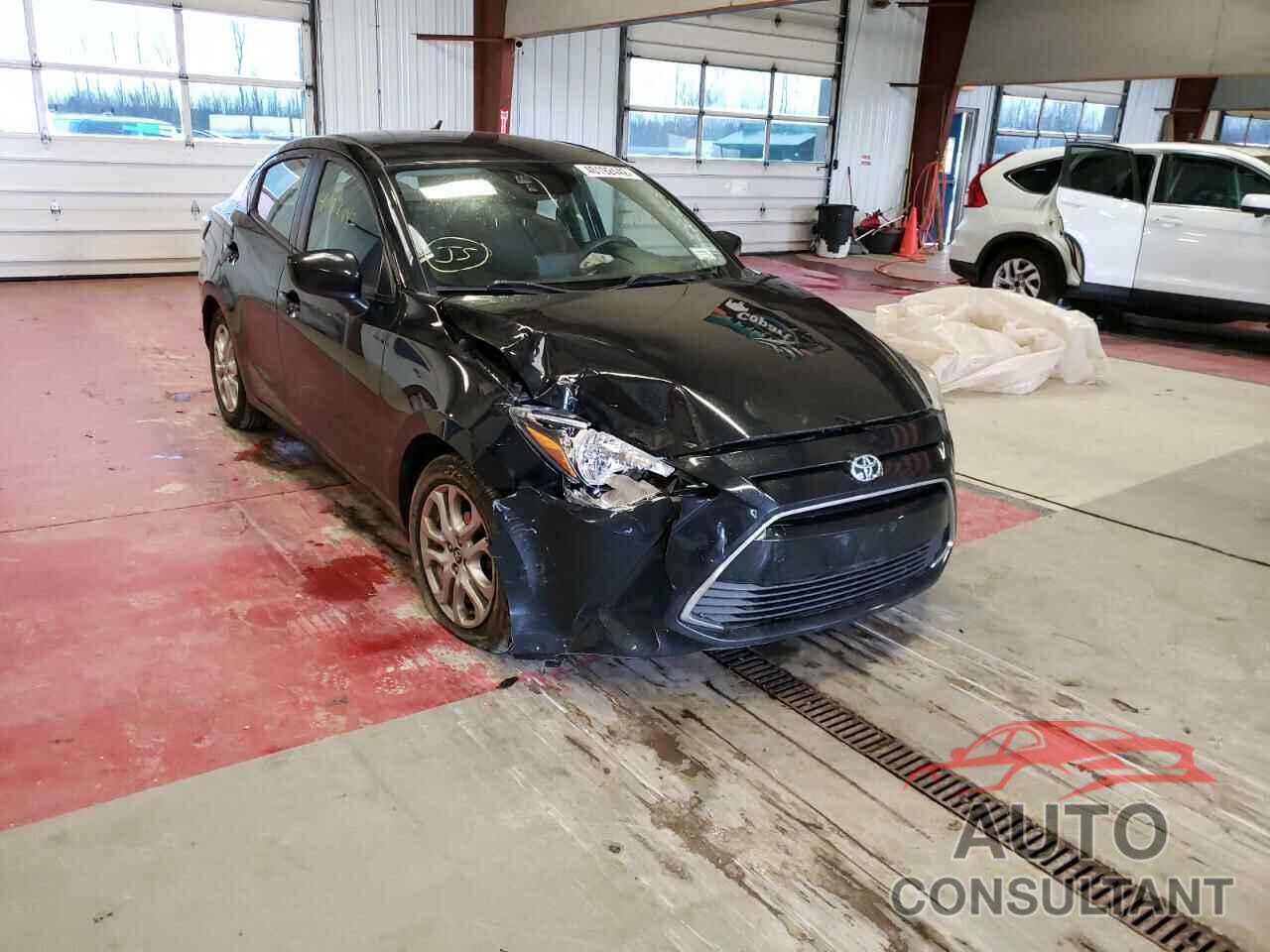TOYOTA YARIS 2017 - 3MYDLBYV9HY165150