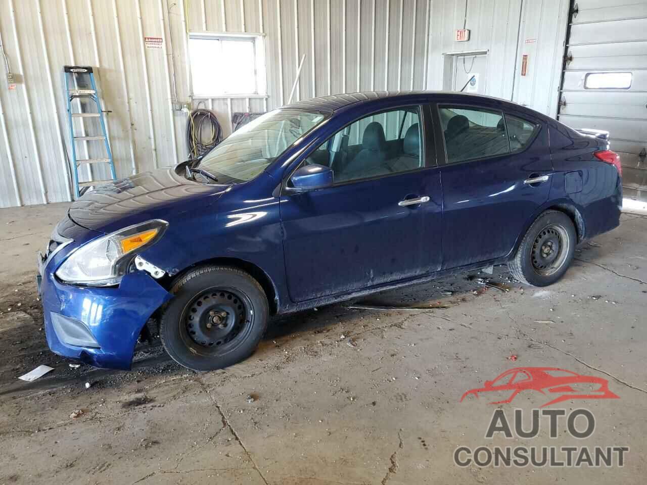 NISSAN VERSA 2018 - 3N1CN7AP0JL877498