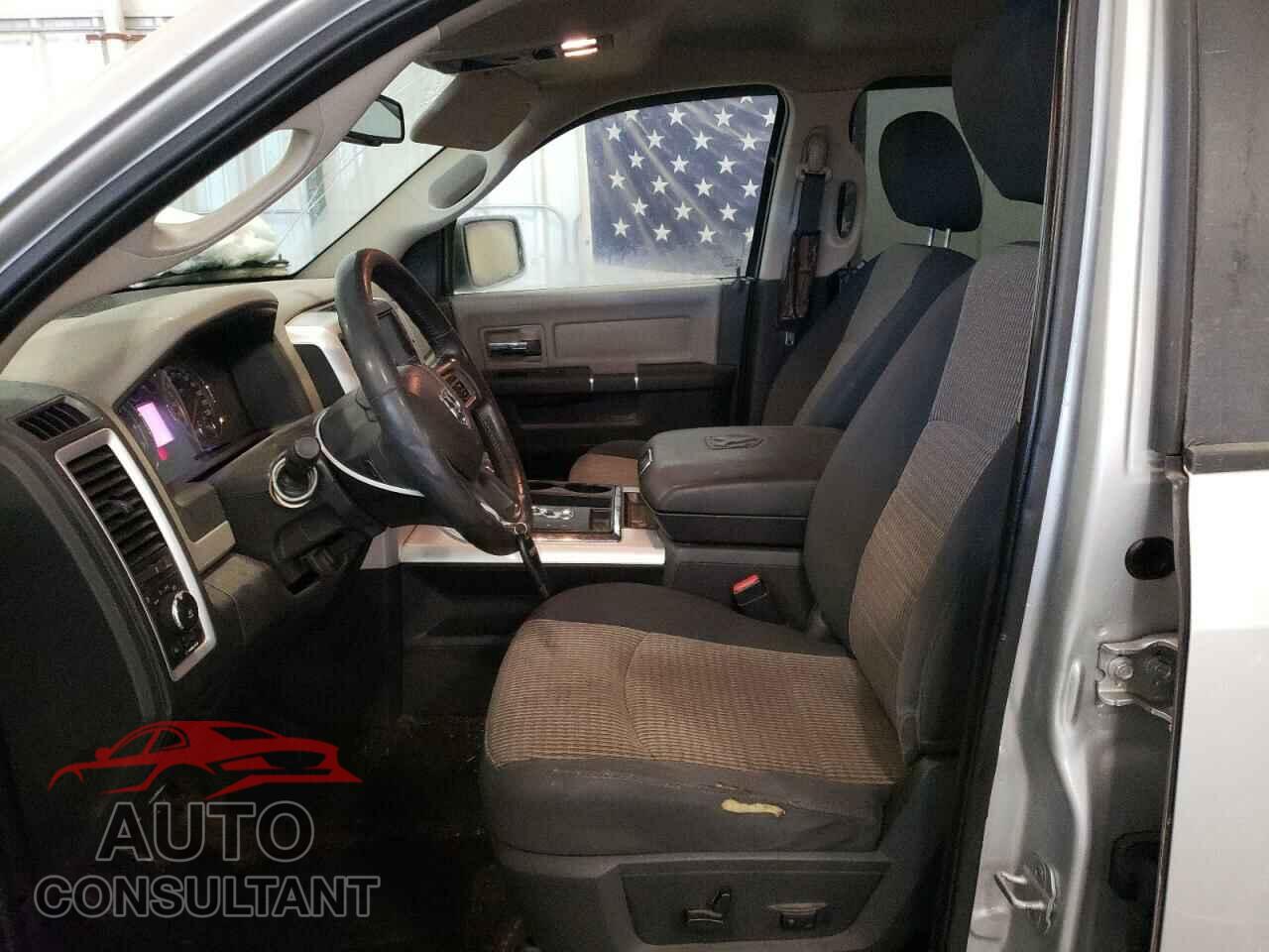 DODGE RAM 1500 2012 - 1C6RD7LT2CS257493