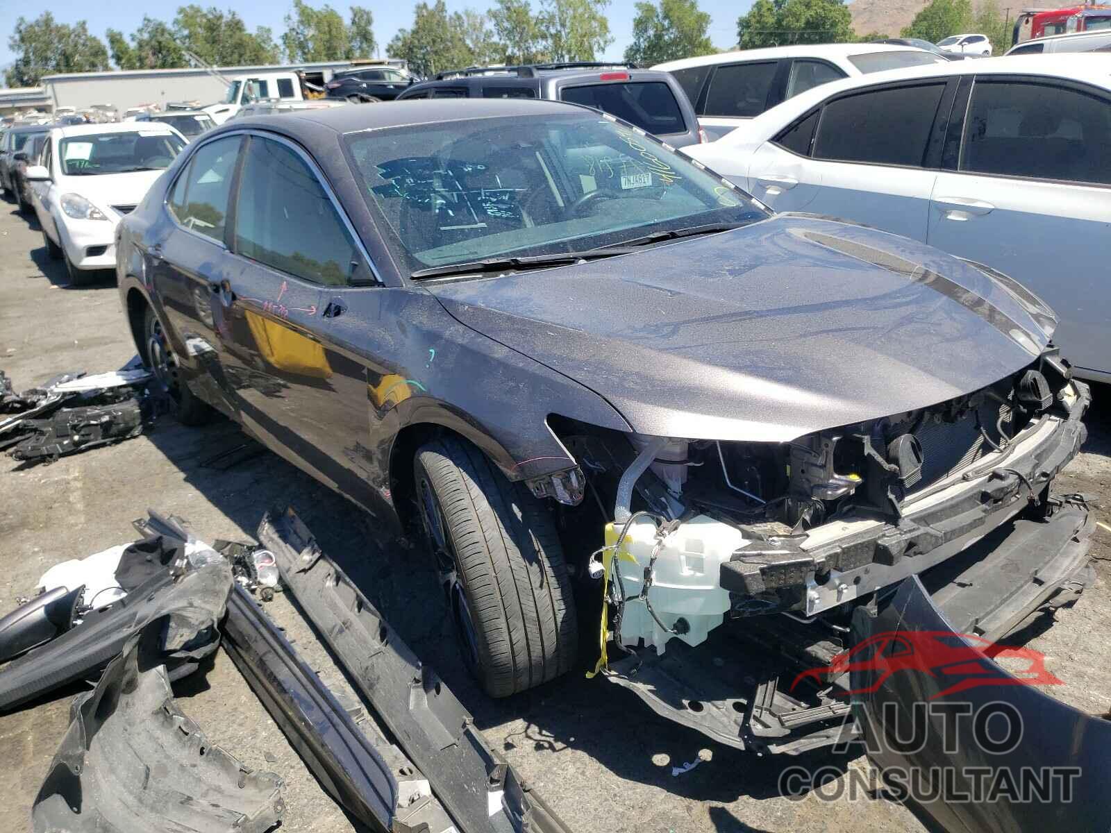 TOYOTA CAMRY 2020 - 4T1G11AK2LU925177