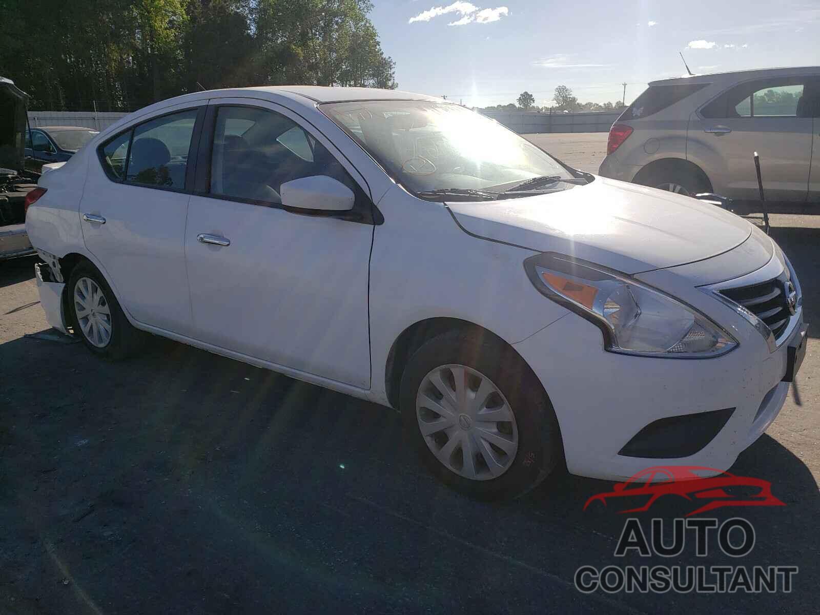 NISSAN VERSA 2017 - 3N1CN7AP8HK456094
