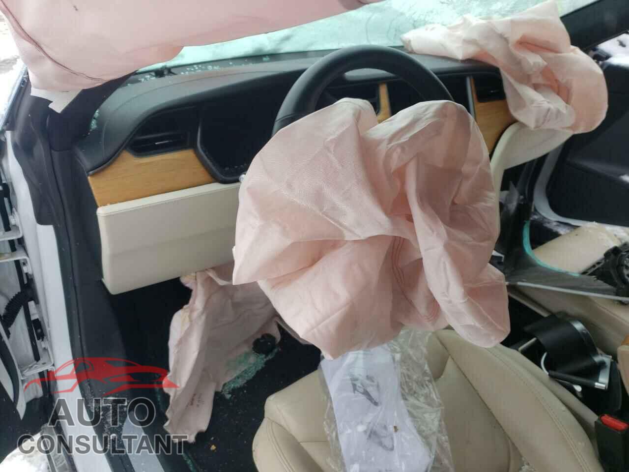 TESLA MODEL S 2020 - 5YJSA1E2XLF363501