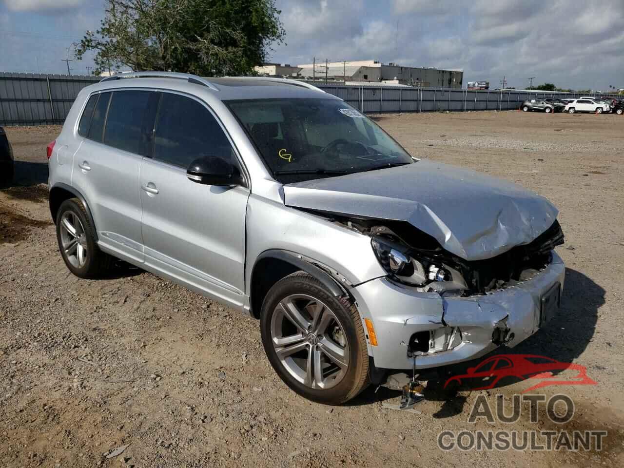 VOLKSWAGEN TIGUAN 2017 - WVGTV7AX2HK025643