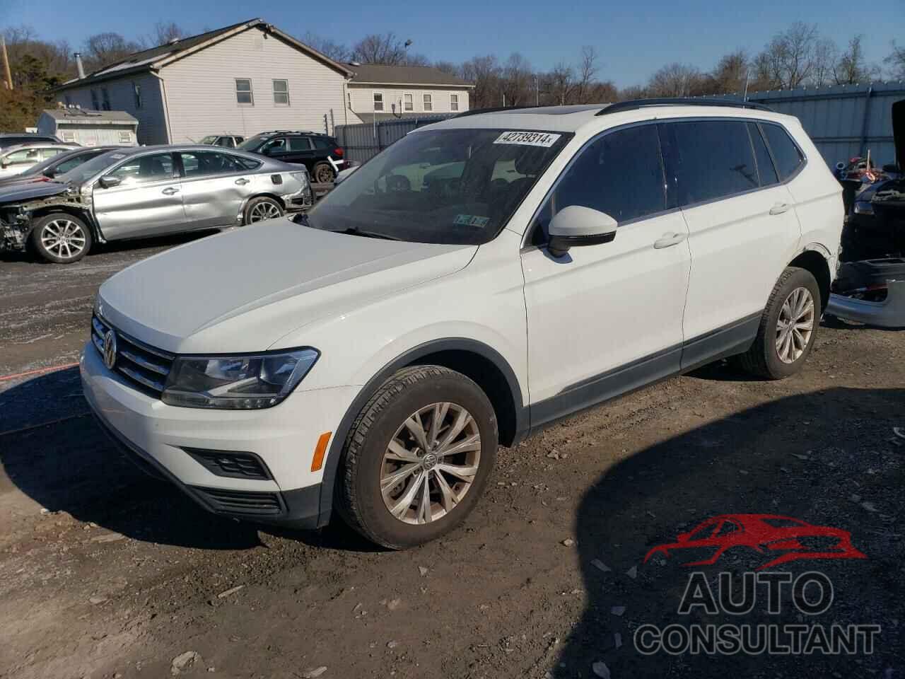 VOLKSWAGEN TIGUAN 2018 - 3VV2B7AX4JM111495