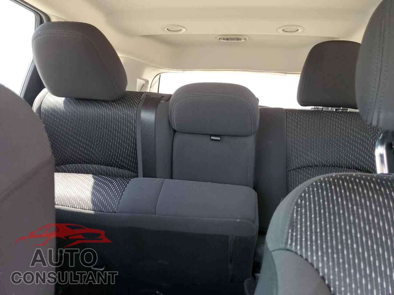 DODGE JOURNEY 2012 - 3C4PDCBG8CT208875