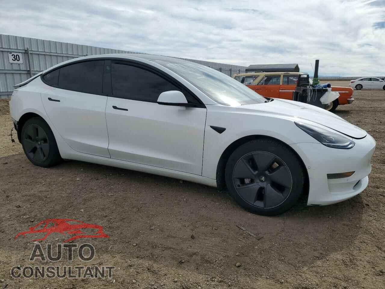 TESLA MODEL 3 2021 - 5YJ3E1EA8MF045989