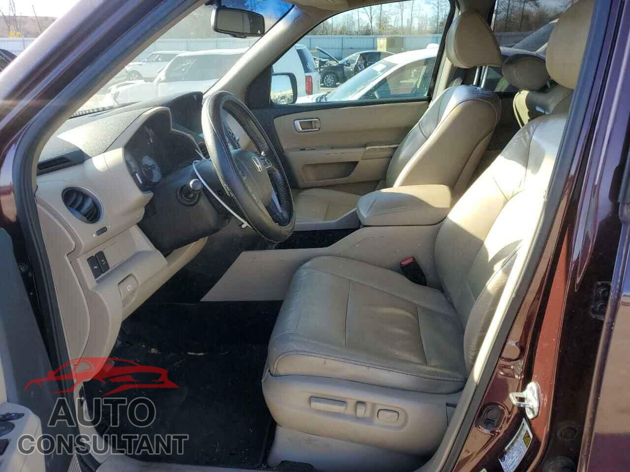HONDA PILOT 2011 - 5FNYF3H99BB043455