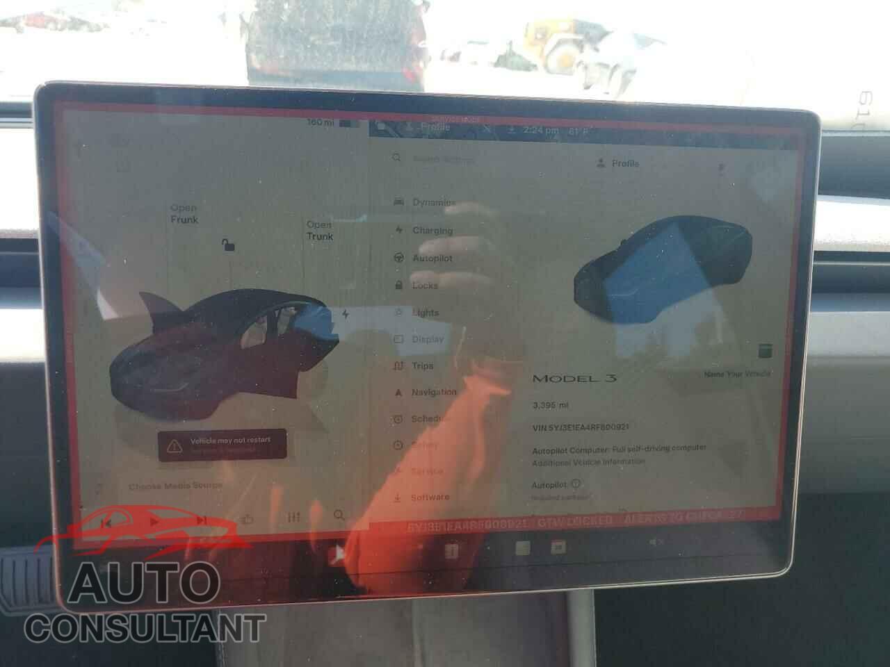 TESLA MODEL 3 2024 - 5YJ3E1EA4RF800921