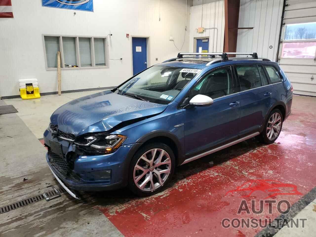 VOLKSWAGEN GOLF 2018 - 3VWH17AU3JM753821