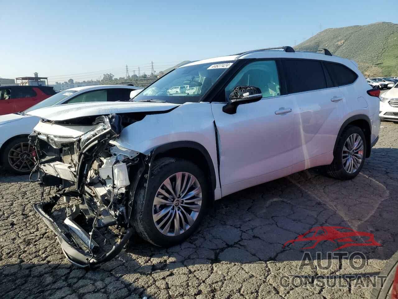 TOYOTA HIGHLANDER 2022 - 5TDFZRAH3NS106116