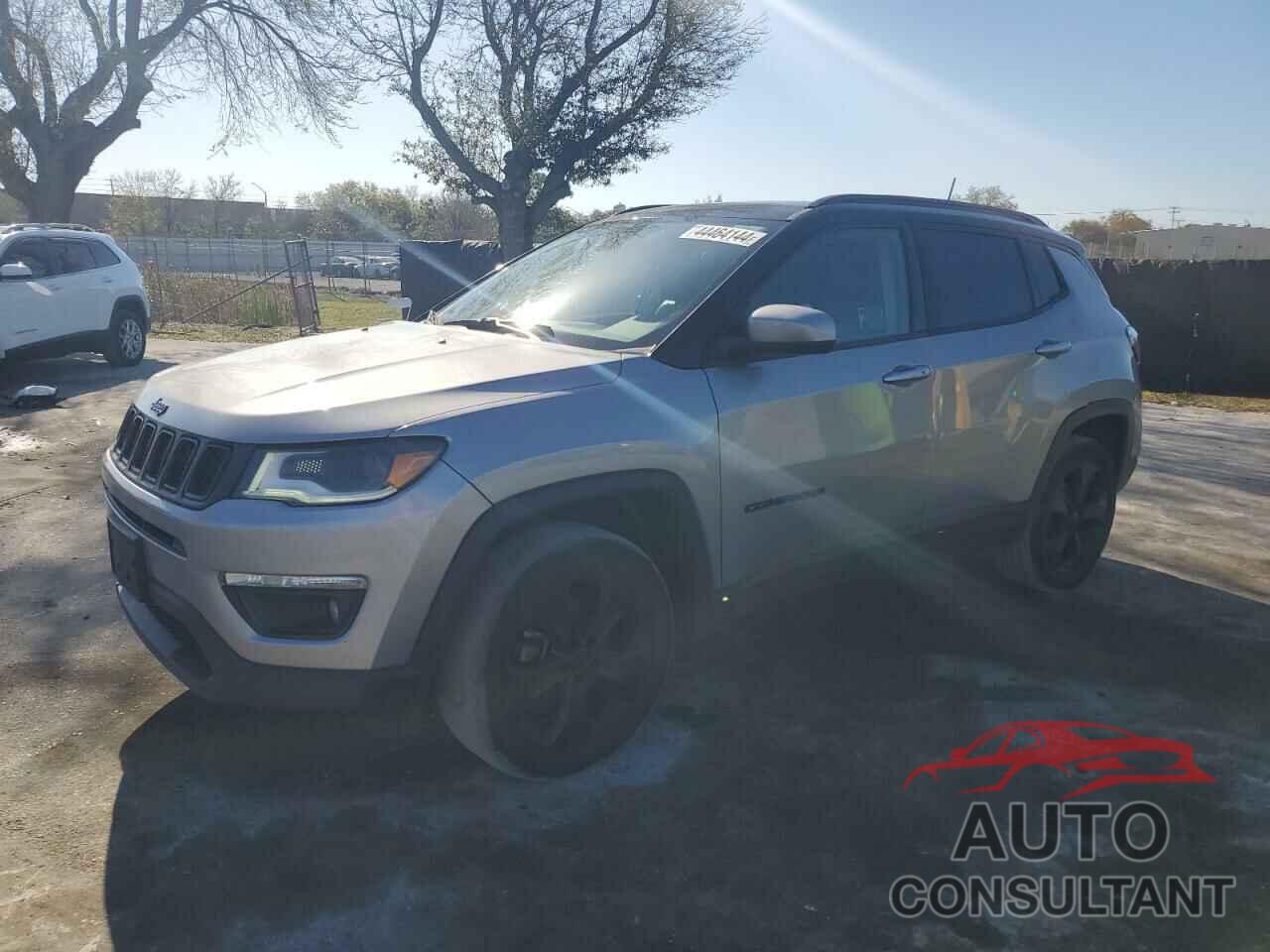 JEEP COMPASS 2019 - 3C4NJDBB7KT724220