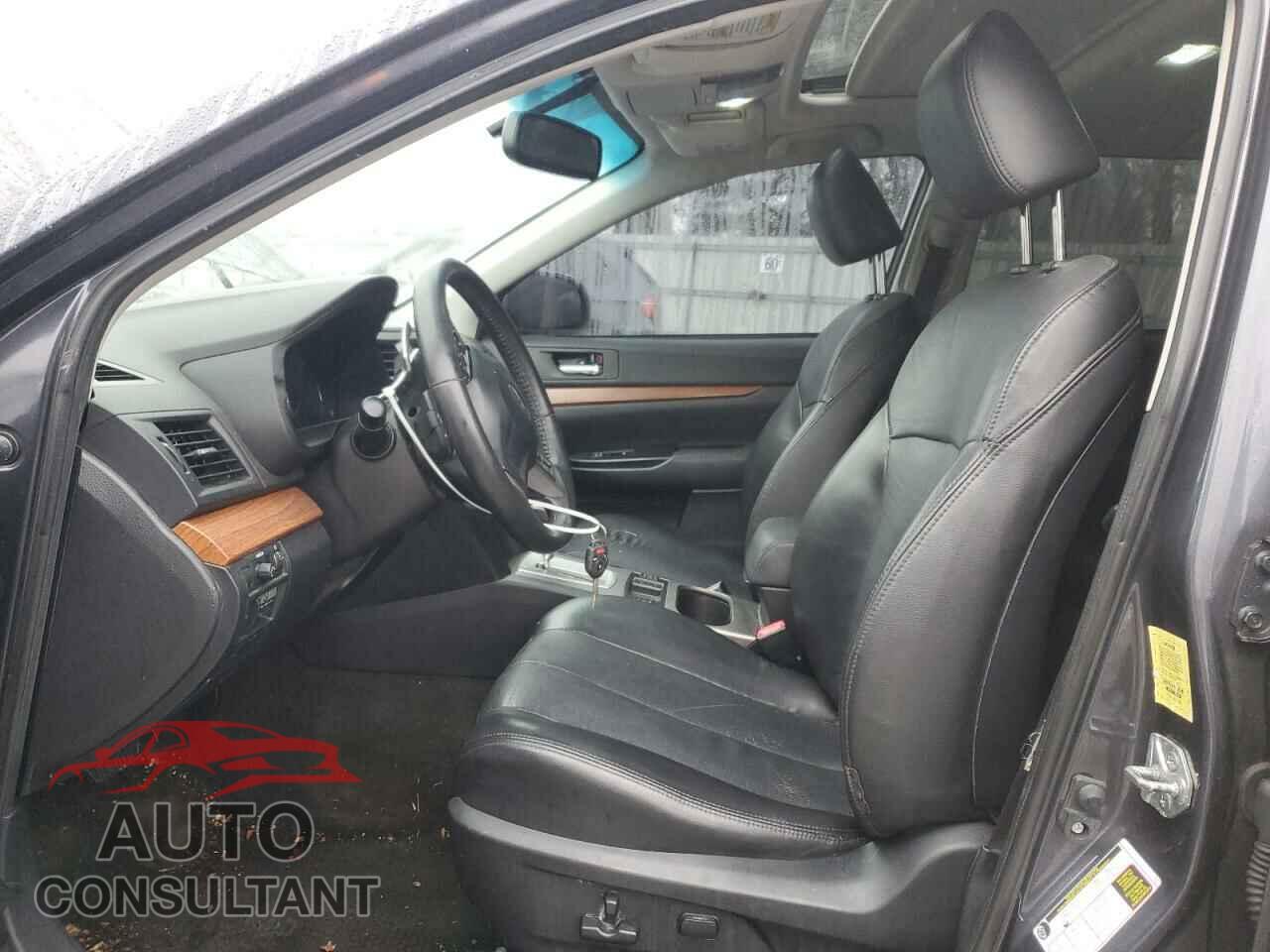 SUBARU LEGACY 2013 - 4S4BRBLC4D3300379
