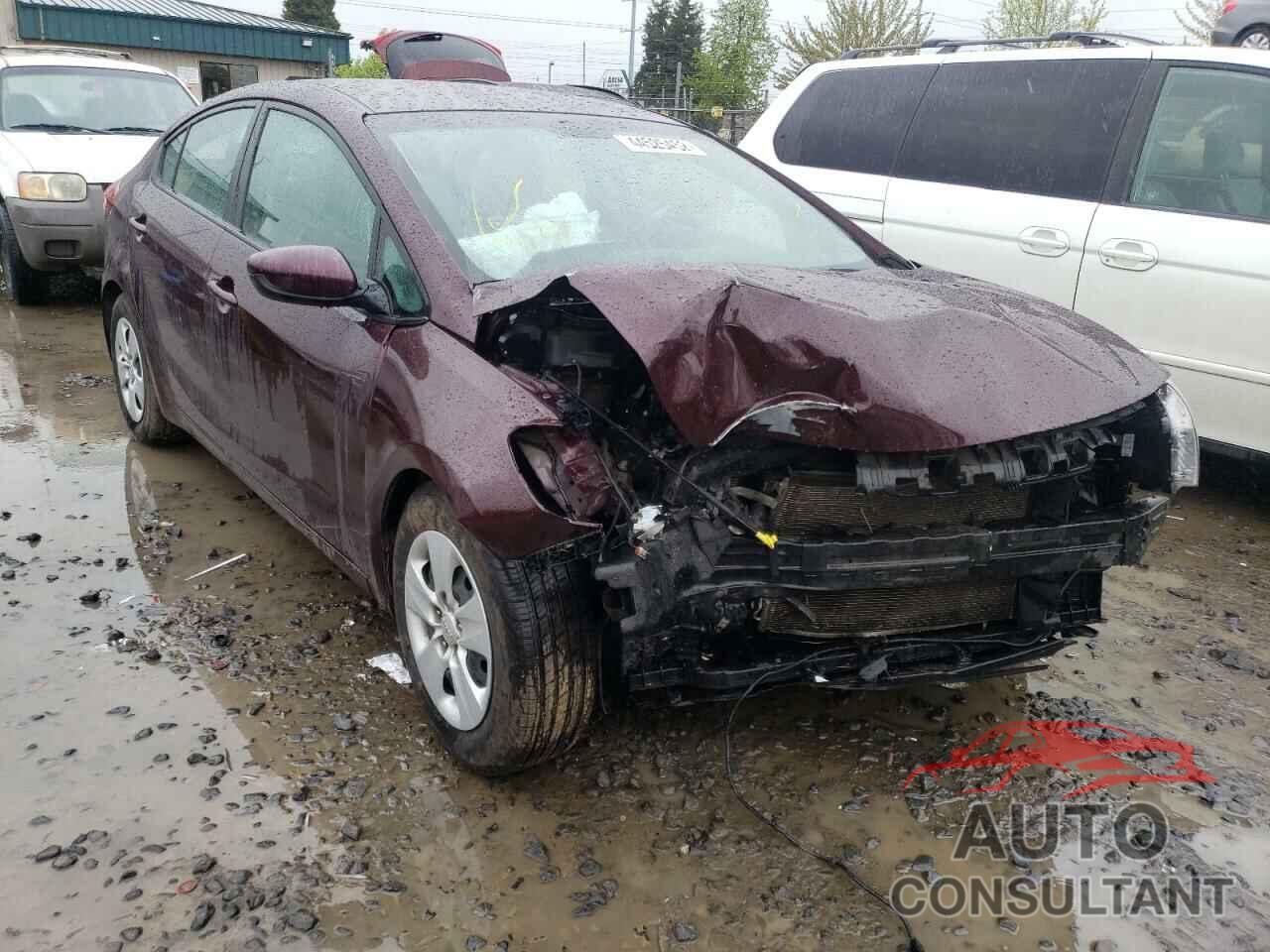 KIA FORTE 2018 - 3KPFK4A77JE245622