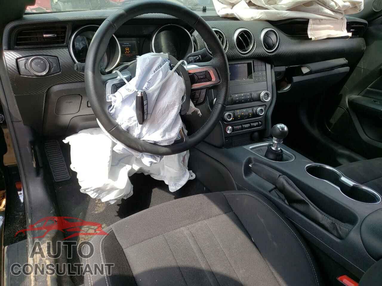 FORD MUSTANG 2021 - 1FA6P8TH8M5146876