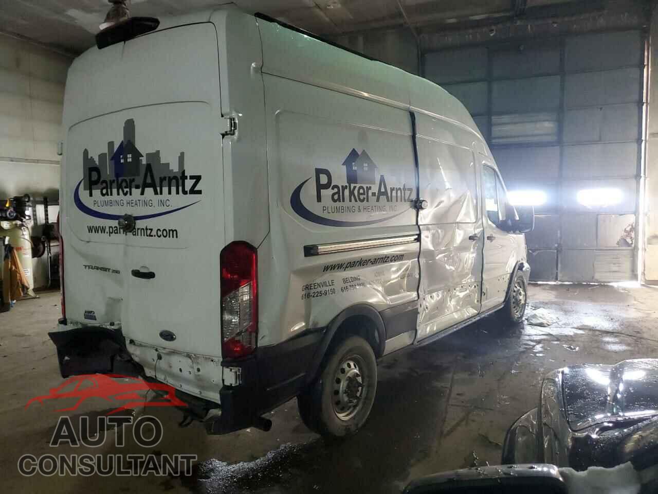 FORD TRANSIT 2022 - 1FTBR2X80NKA68123
