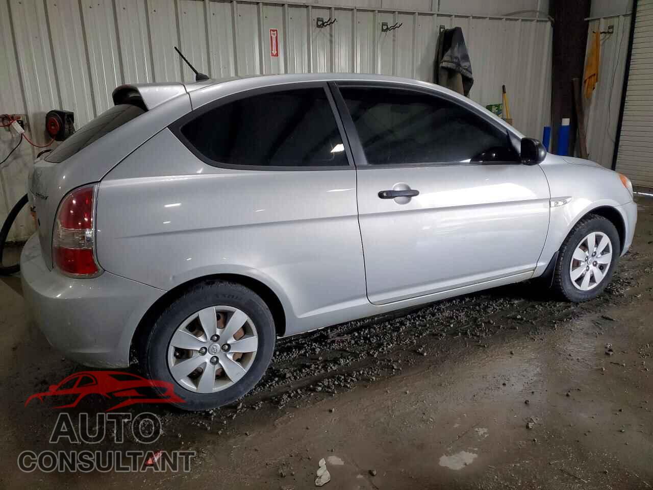 HYUNDAI ACCENT 2011 - KMHCM3AC8BU207187