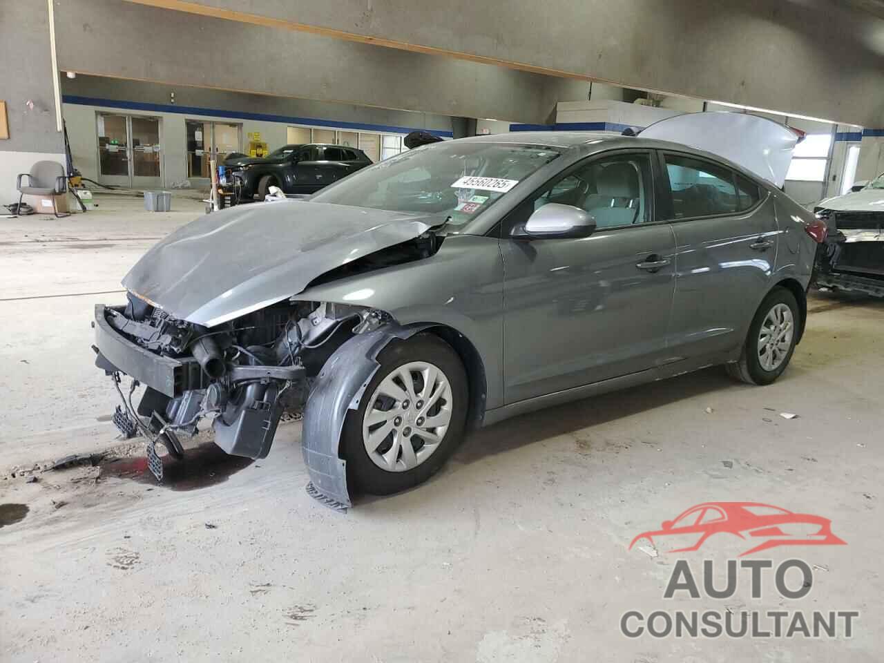 HYUNDAI ELANTRA 2018 - KMHD74LF8JU471307