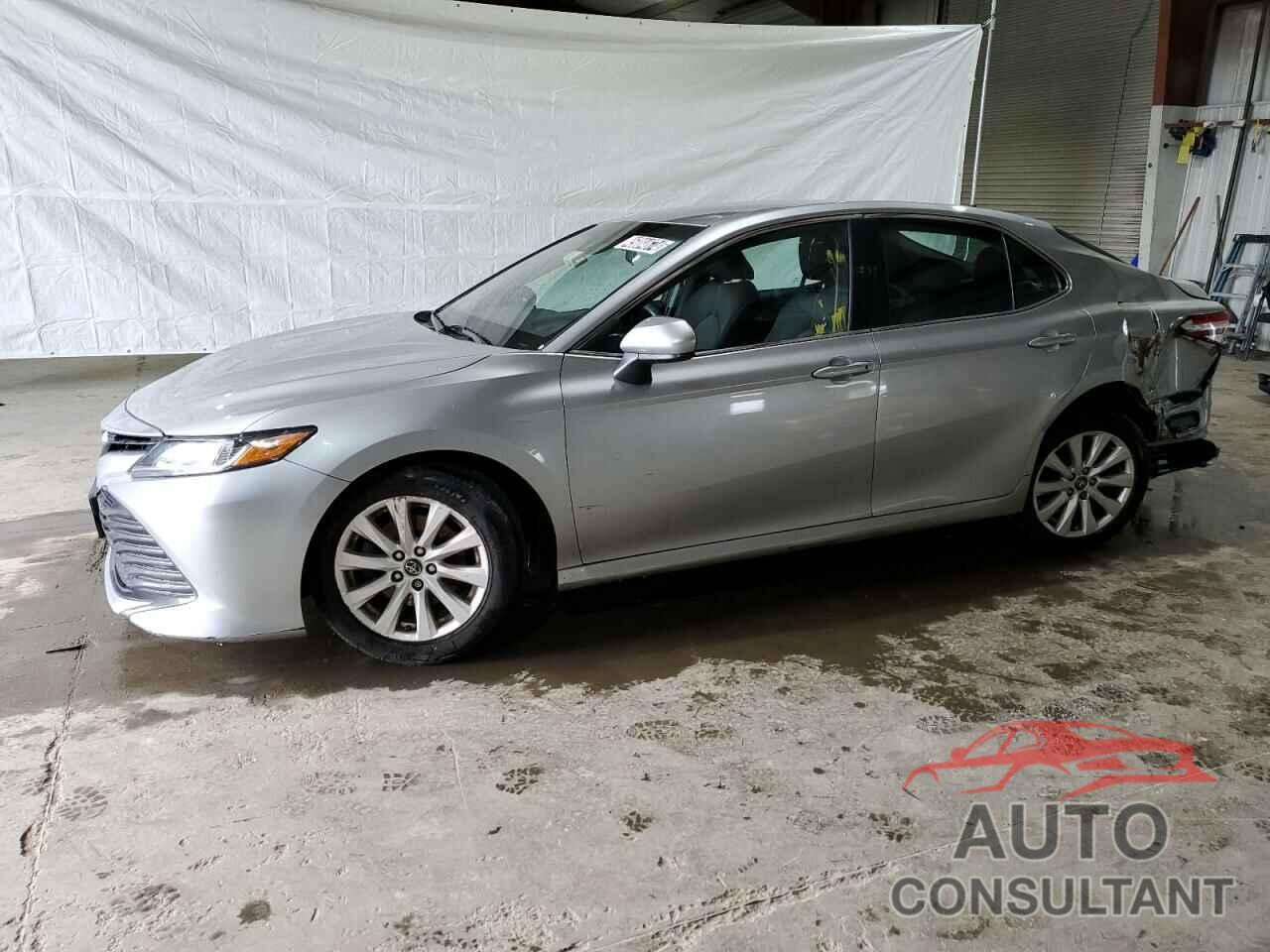 TOYOTA CAMRY 2018 - 4T1B11HK9JU138191