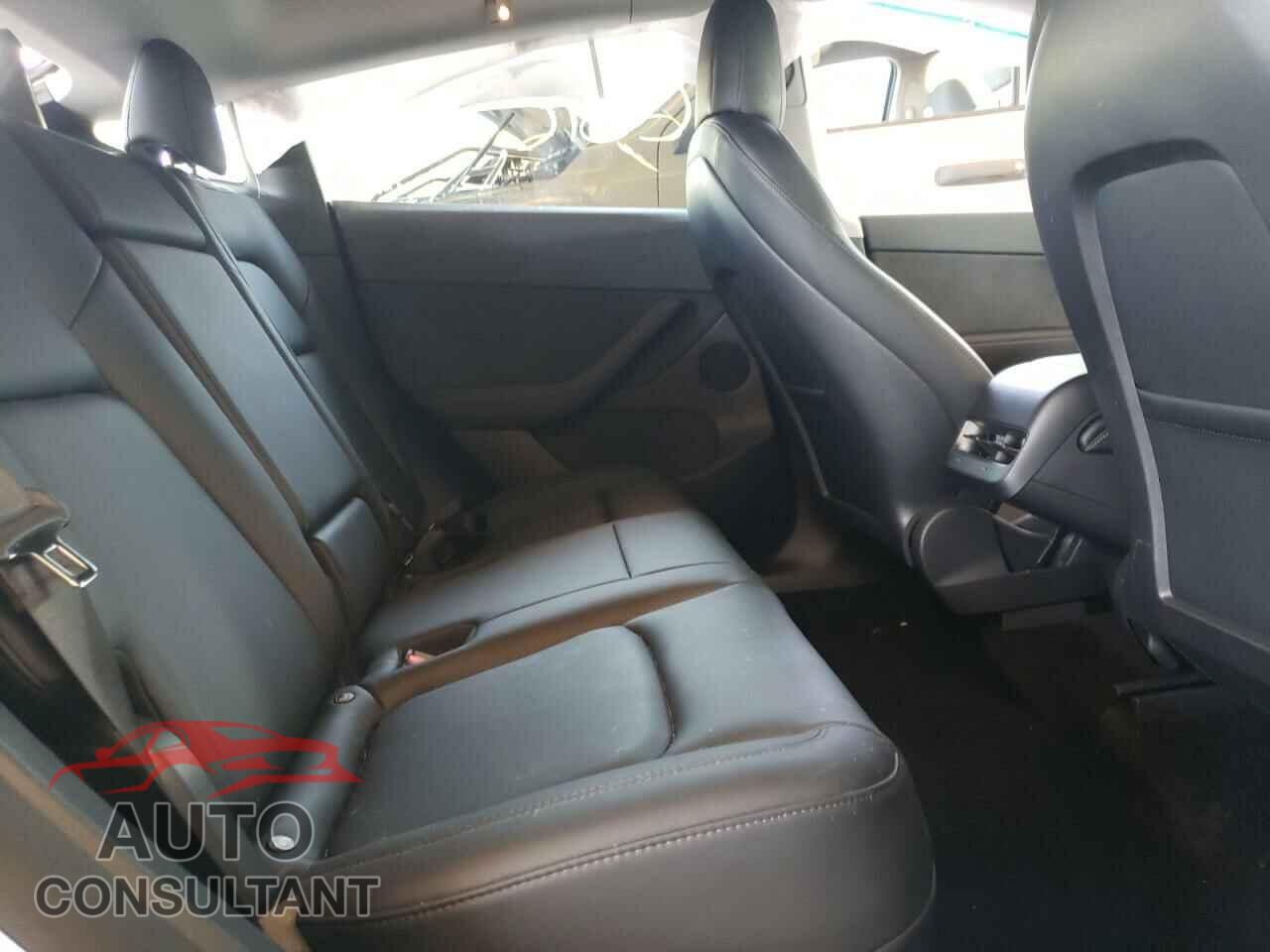 TESLA MODEL Y 2021 - 5YJYGDEF3MF246227
