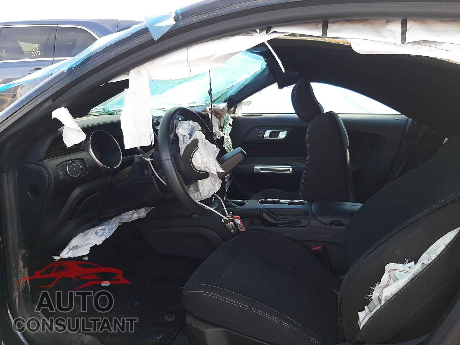 FORD MUSTANG 2018 - 1FA6P8TH5J5109053